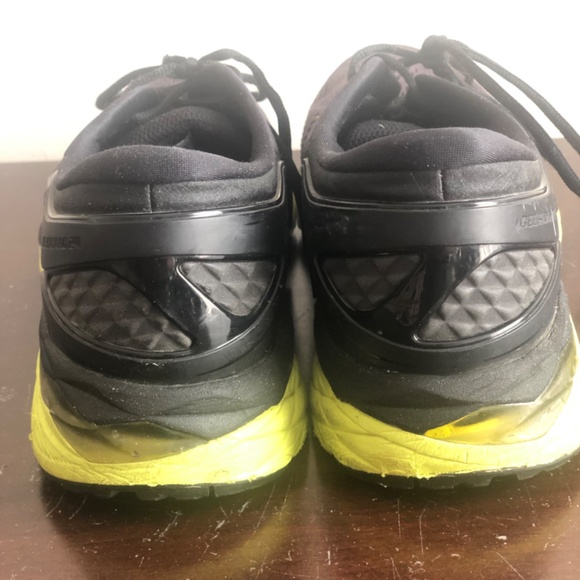 Asics Gel KAYANO 24,  Black/Lemon, 11.5 - Picture 5 of 7